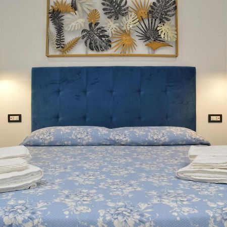 Addu Donn'Anna Ai Quartieri Spagnoli. Naples Extérieur photo